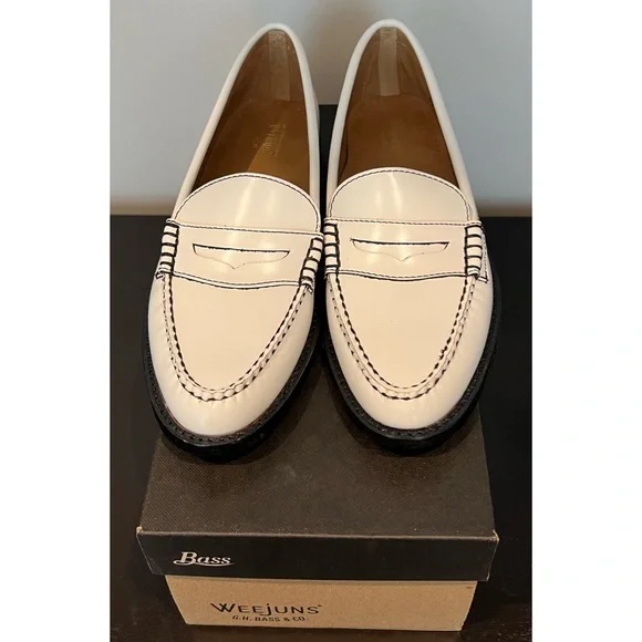 G.H. Bass & Co. White Loafers - Picture 7 of 10